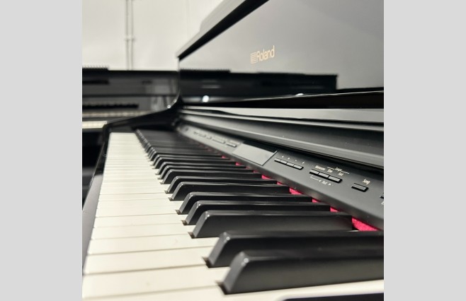 Roland HP605 Polished Ebony Digital Piano, Used - Complete Package (SN:ZOGO619) - Image 8